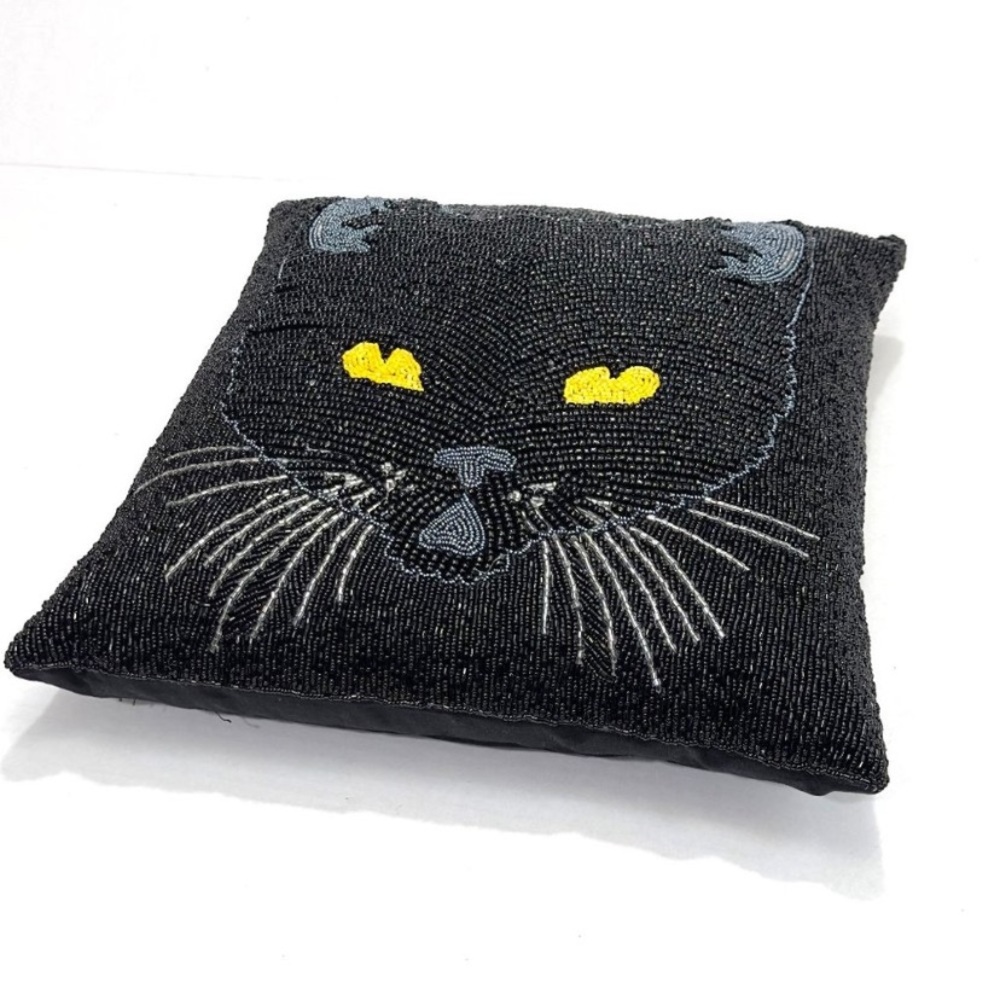 New BLACK CAT Beaded Decoration Pillow! Like new! Very rare find! - Picture 2 of 6